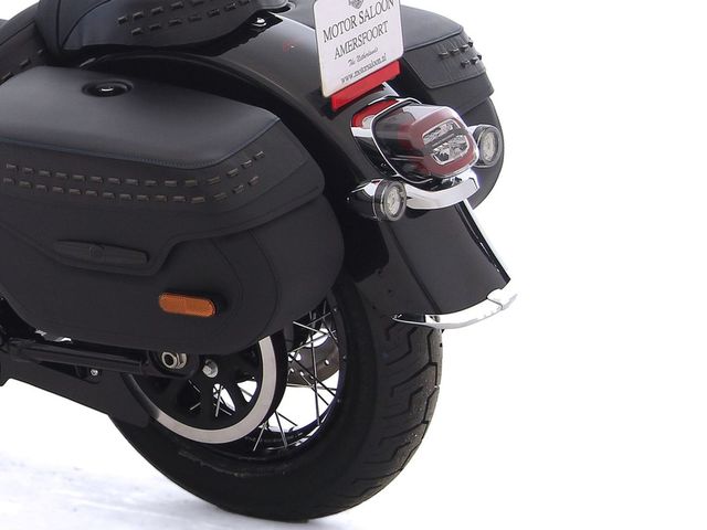 harley-davidson - heritage-softail-classic-114-flhcs