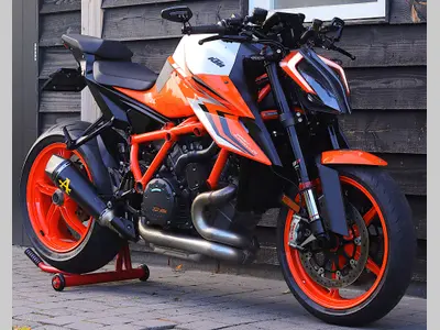 KTM 1290 SUPER DUKE R – foto 4