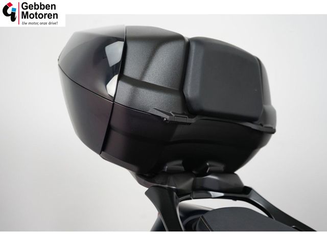 yamaha - tmax-tech-max