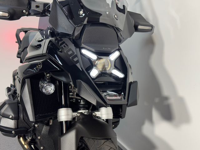 bmw - r-1300-gs-triple-black