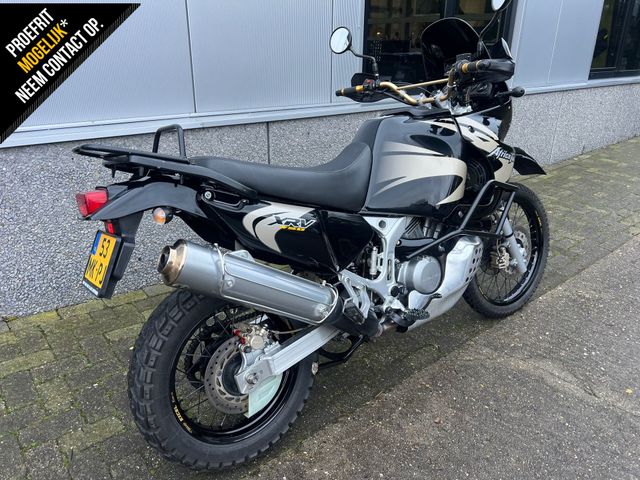 honda - xrv-750-africa-twin