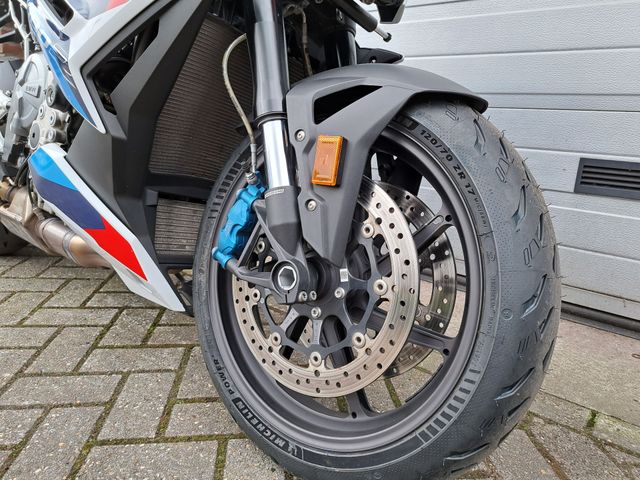 bmw - m-1000-r
