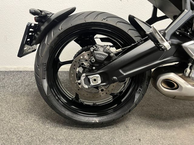 triumph - trident-660