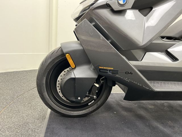 bmw - ce-04