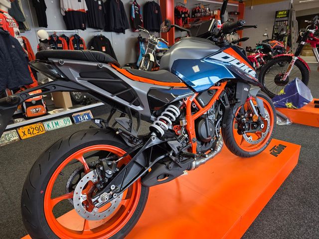 ktm - 390-duke