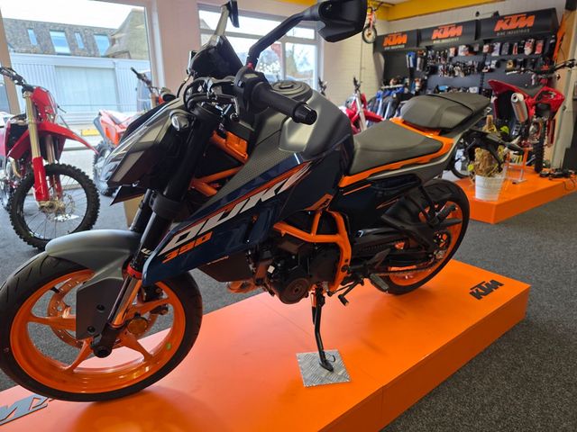 ktm - 390-duke