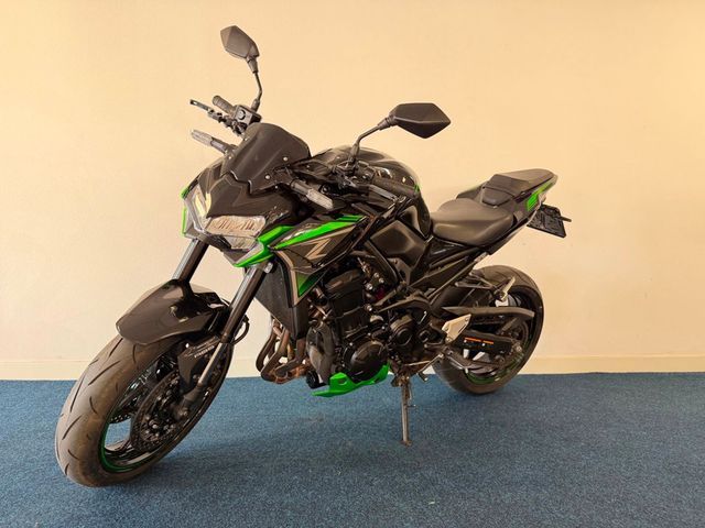 kawasaki - z900