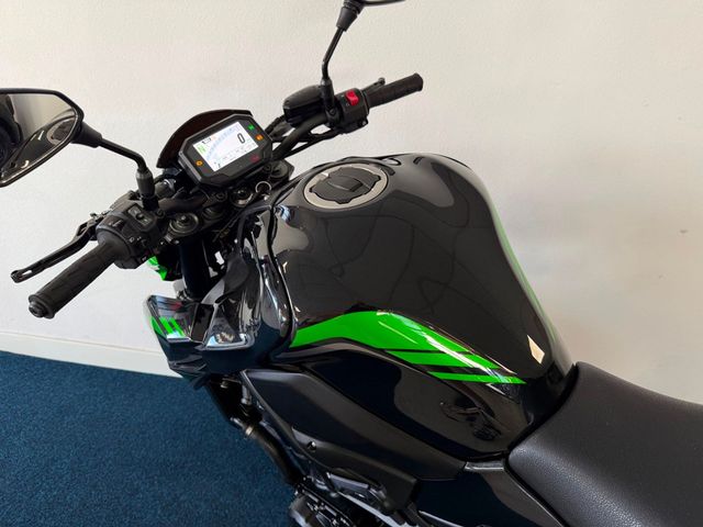 kawasaki - z900