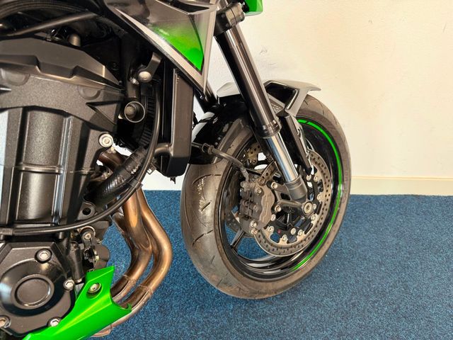 kawasaki - z900