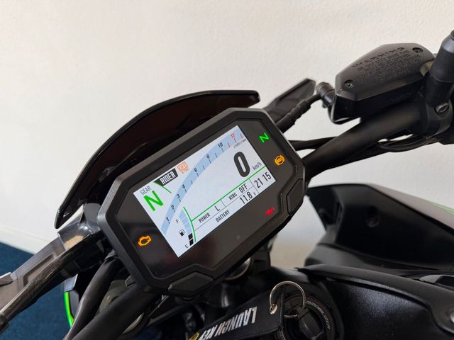 kawasaki - z900