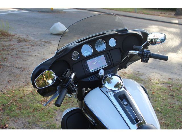 harley-davidson - electra-glide-ultra-classic-flhtcui