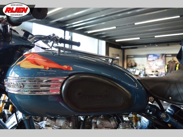 triumph - thunderbird