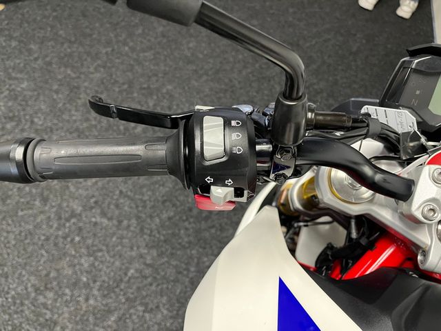 bmw - g-310-r