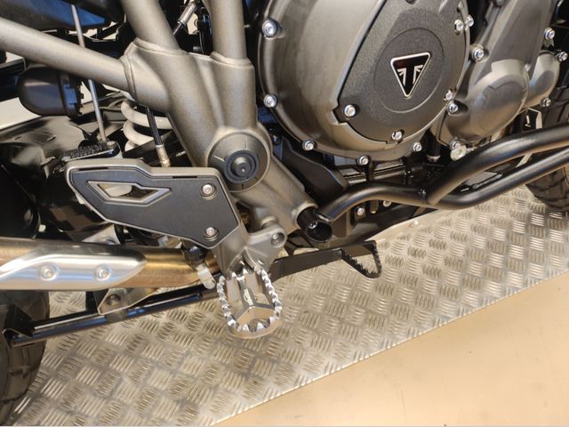 triumph - tiger-1200-xca