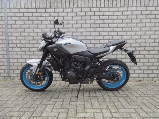 yamaha - mt-07-y-amt