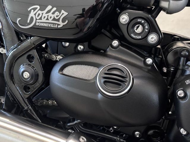 triumph - bonneville-bobber