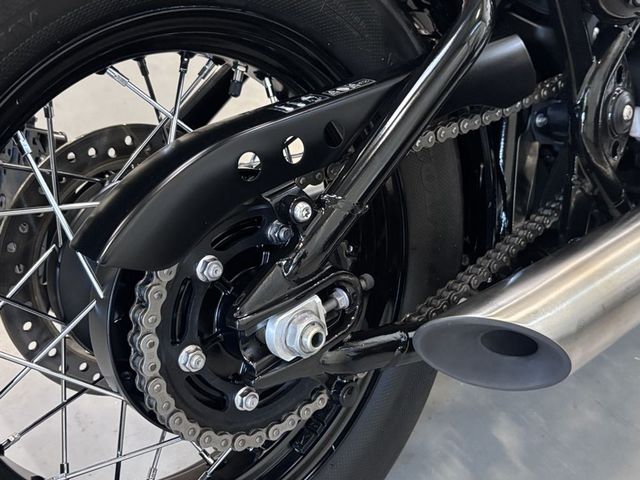 triumph - bonneville-bobber