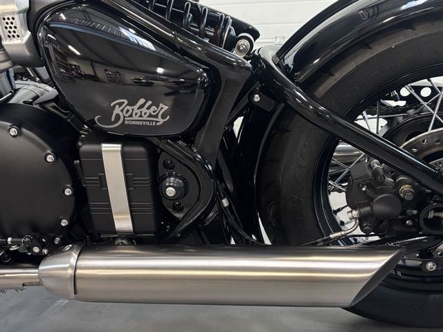 triumph - bonneville-bobber