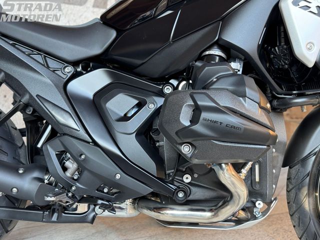bmw - r-1300-gs-triple-black