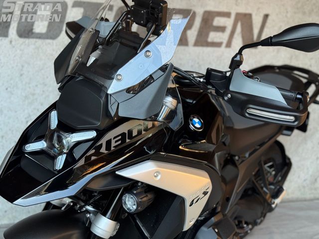 bmw - r-1300-gs-triple-black