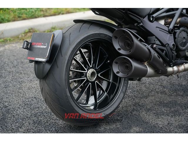 ducati - diavel