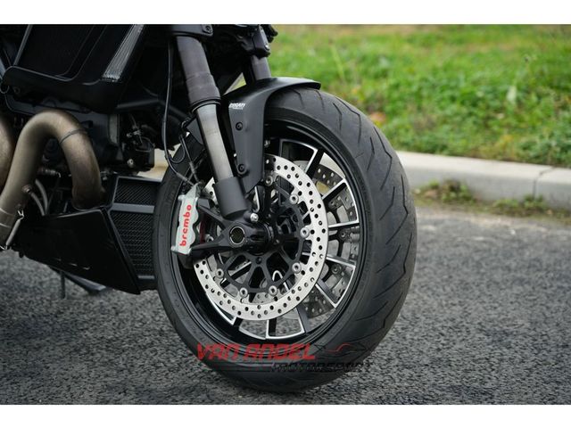 ducati - diavel