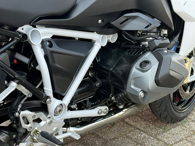 bmw - r-1250-rs
