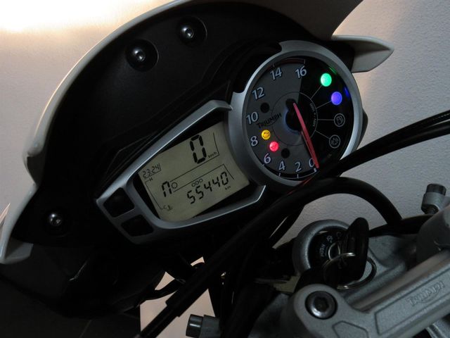 triumph - street-triple-r