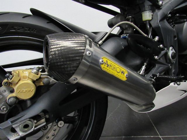 triumph - street-triple-r