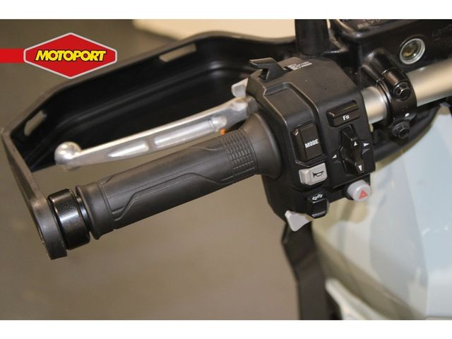 honda - x-adv