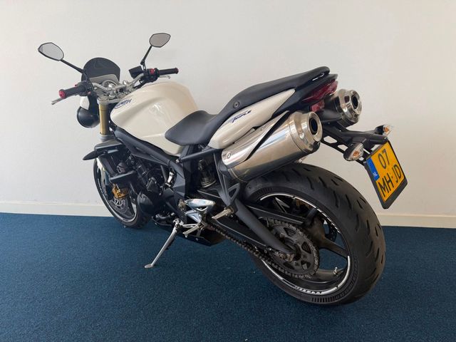 triumph - street-triple-675