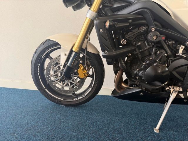 triumph - street-triple-675
