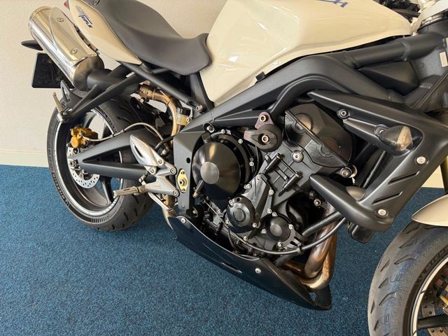 triumph - street-triple-675