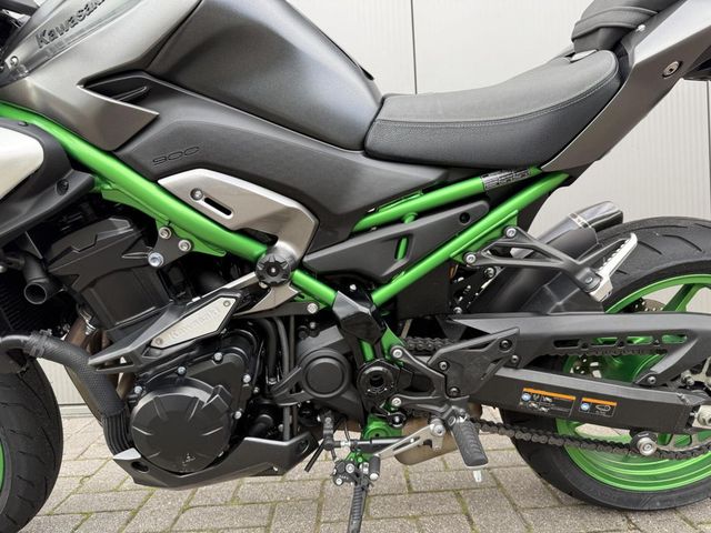 kawasaki - z900-se