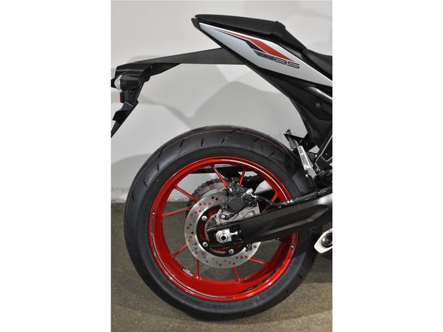 suzuki - gsx-8s