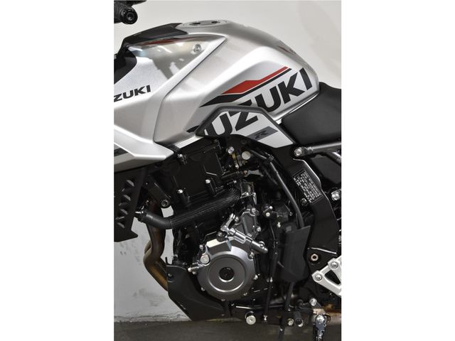 suzuki - gsx-8s