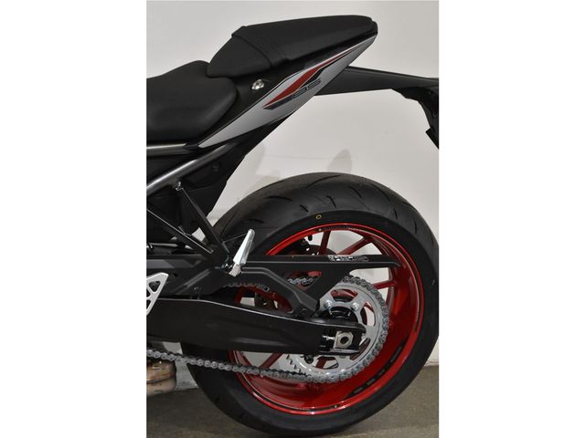 suzuki - gsx-8s
