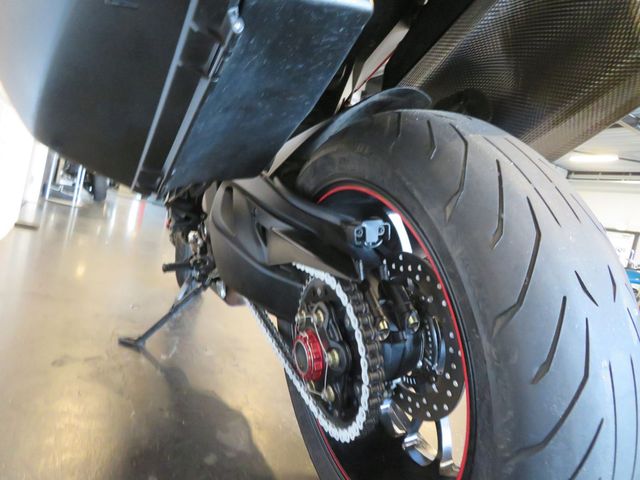 ducati - multistrada-1200-s-pikes-peak