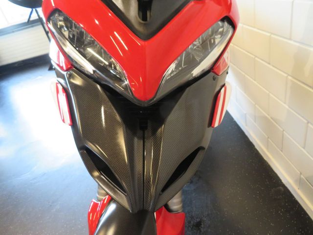 ducati - multistrada-1200-s-pikes-peak