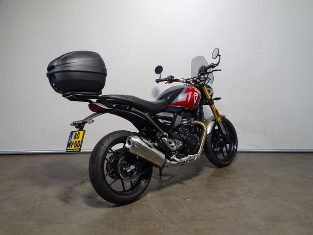 triumph - speed-400