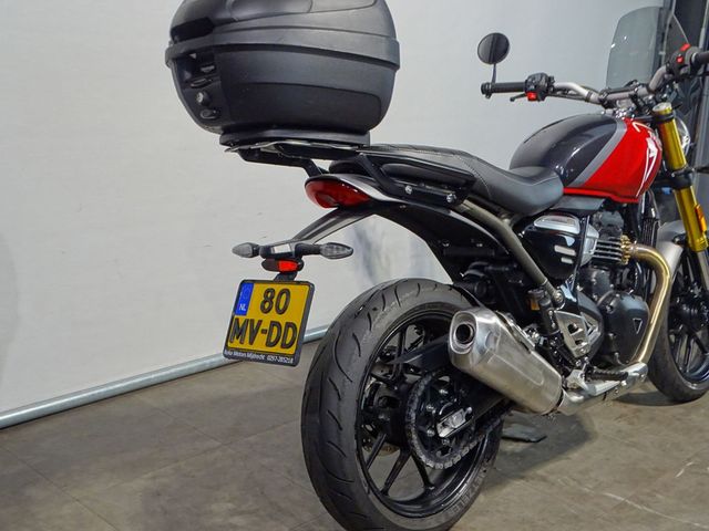 triumph - speed-400