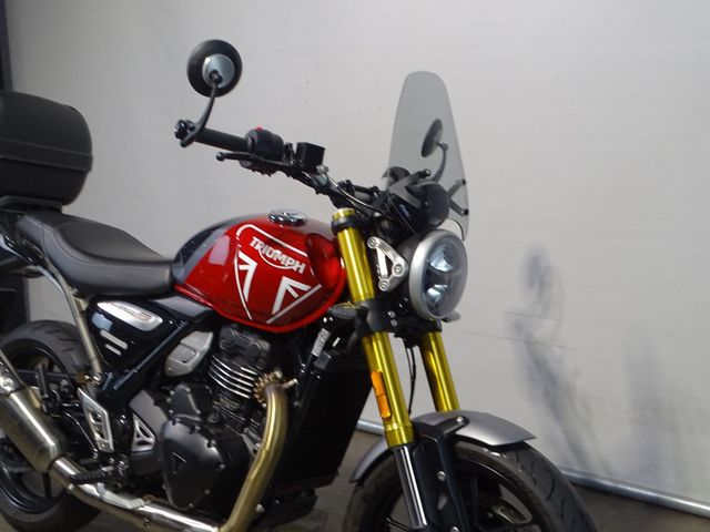 triumph - speed-400