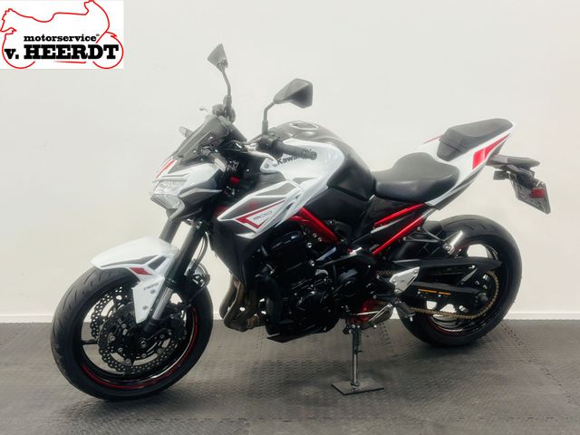 kawasaki - z900