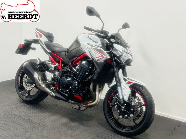 kawasaki - z900