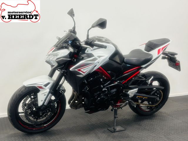 kawasaki - z900