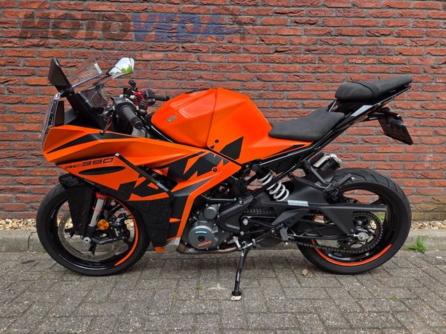 ktm - rc-390
