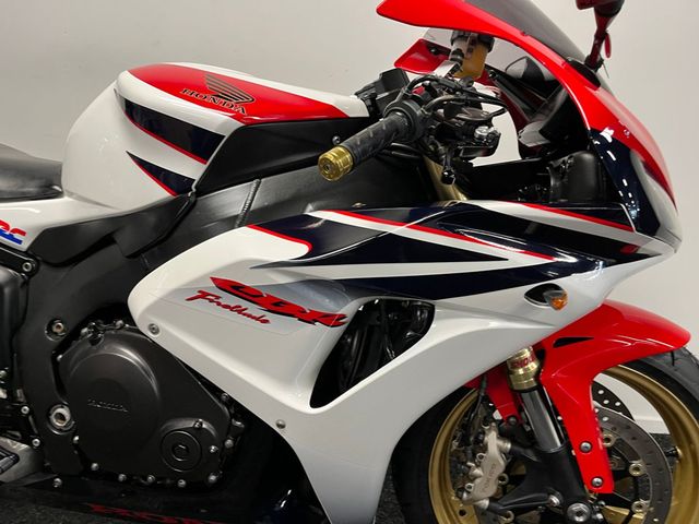 honda - cbr-1000-rr-fireblade