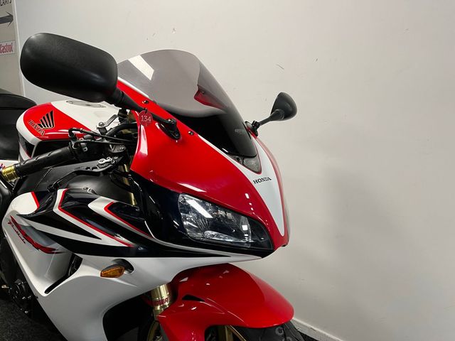 honda - cbr-1000-rr-fireblade