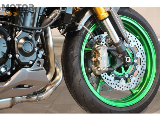 kawasaki - z900