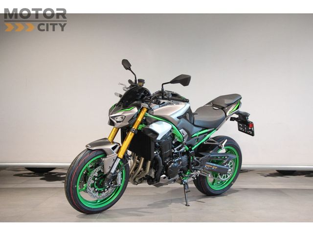 kawasaki - z900
